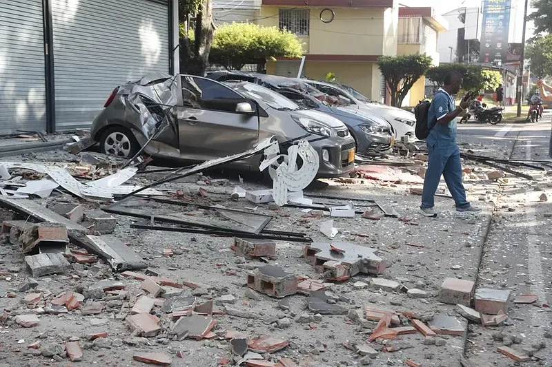 Sismo de 7,4 deja 18 muertos en Colombia