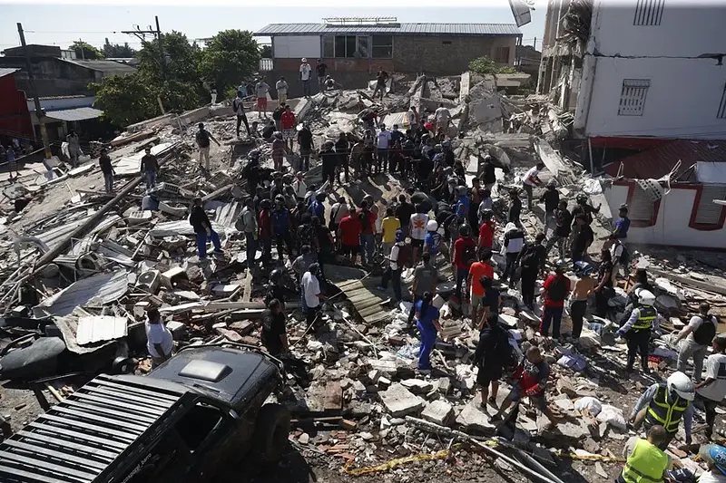 Sismo de 7,4 deja al menos 71 muertos en Colombia