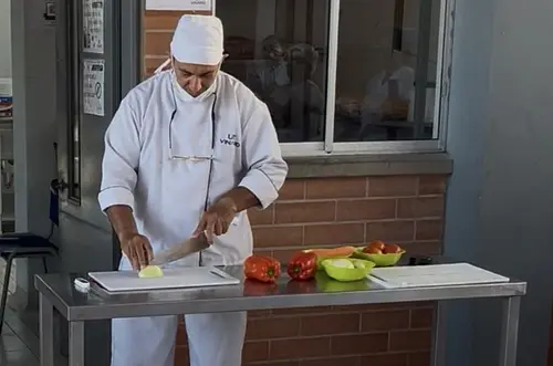 Manipuladoras de alimentos del PAE son capacitadas