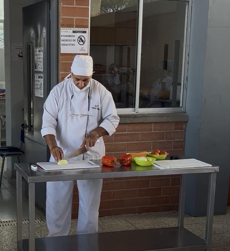 Manipuladoras de alimentos del PAE son capacitadas