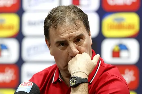Colombia inicia renovación sin James ni Quintero