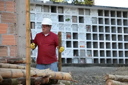 Exjefes de FARC inician condena con trabajos