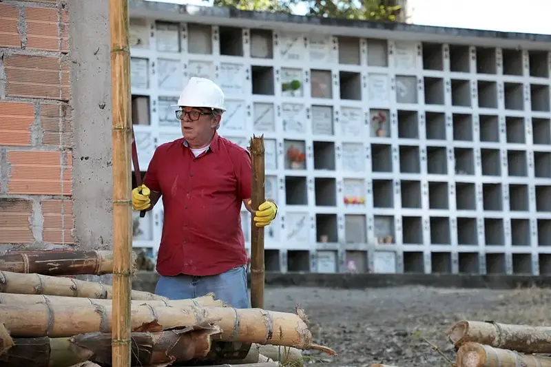 Exjefes de FARC inician condena con trabajos