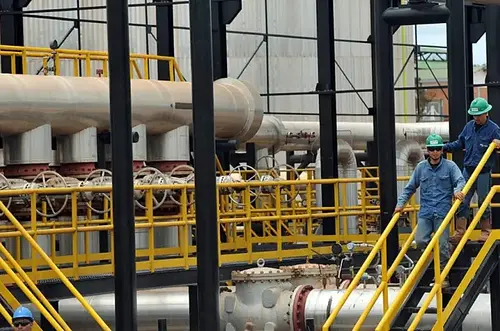 Gobierno prepara medidas para abastecer térmicas