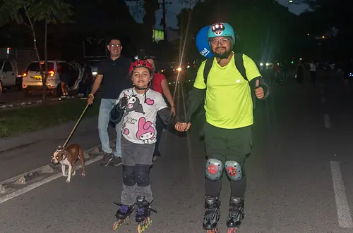 Recreovía nocturna por el Día del Amor y la Amistad