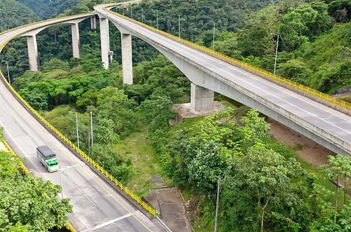 Este lunes habrá reversible en la vía al Llano
