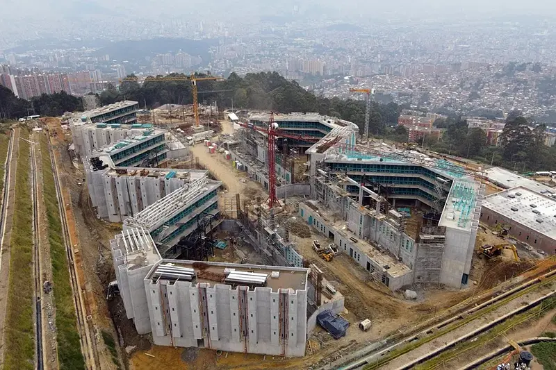 Medellín estrenará megacárcel en mayo de 2027