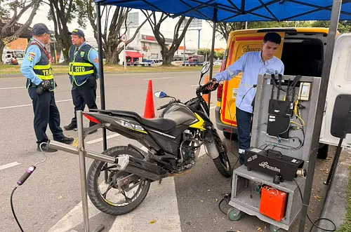 Cormacarena mide gases contaminantes en Villavicencio