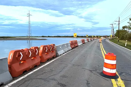 Concesión Vial habilita a dos carriles la vía Puerto López