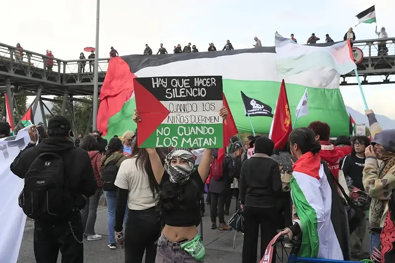Protestan en Bogotá contra vínculos con Israel
